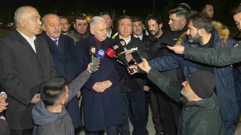Binali Yıldırım: "Kurtarma çalışmaları termal kameralar yardımıyla devam ediyor"
