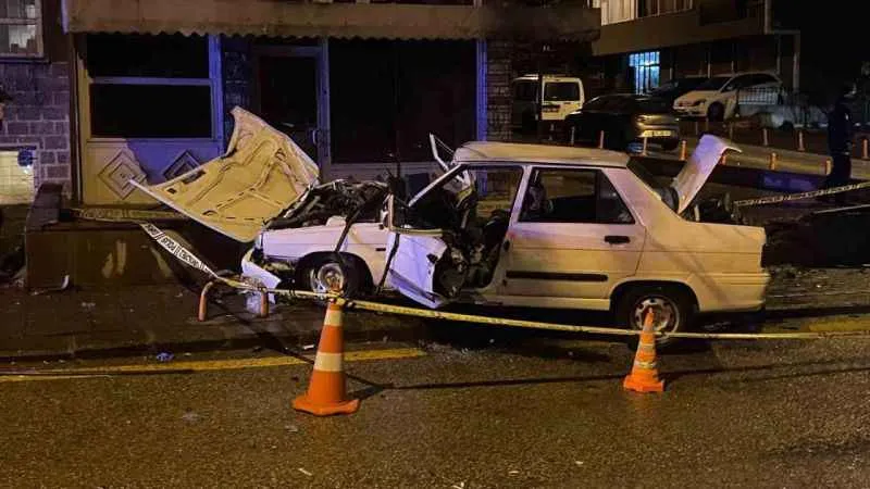 Ankara’da iki otomobil çarpıştı: 1 ölü, 2 yaralı