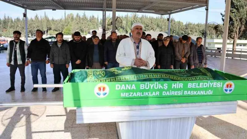 Marmara’da batan "Batuhan A" gemisinde ölen kadın mürettebat Zeynep Kılıç defnedildi