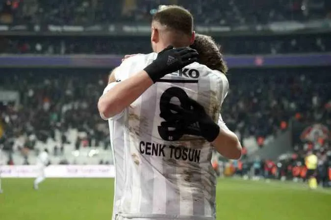 Cenk Tosun, ligde 7 maç aranın ardından golle tanıştı