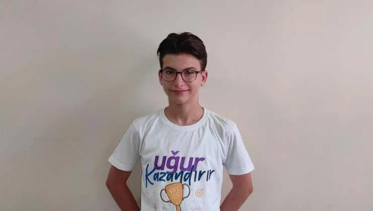 İstanbul’da Fahri Efe İçten LGS’de 500 tam puan aldı