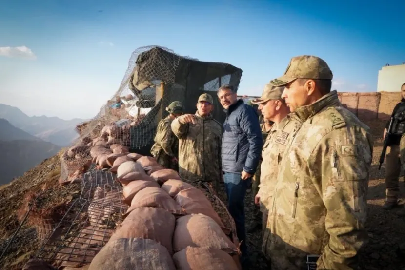 2. Ordu Komutanı Korgeneral Topaloğlu sınır noktasında