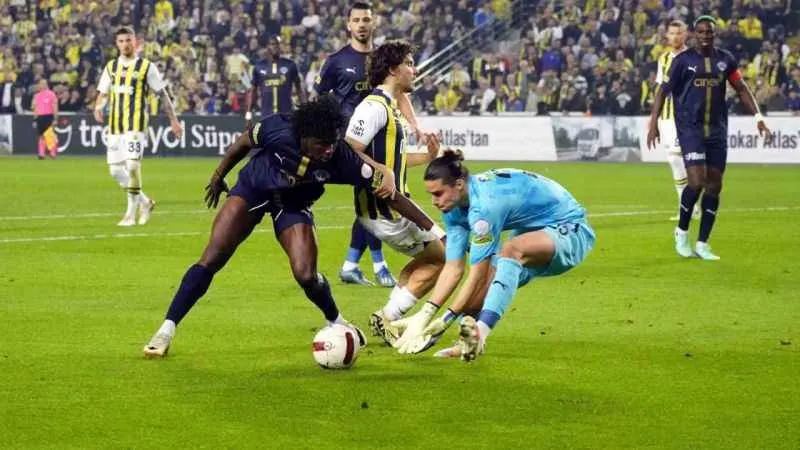 Trendyol Süper Lig: Fenerbahçe: 2 - Kasımpaşa: 1