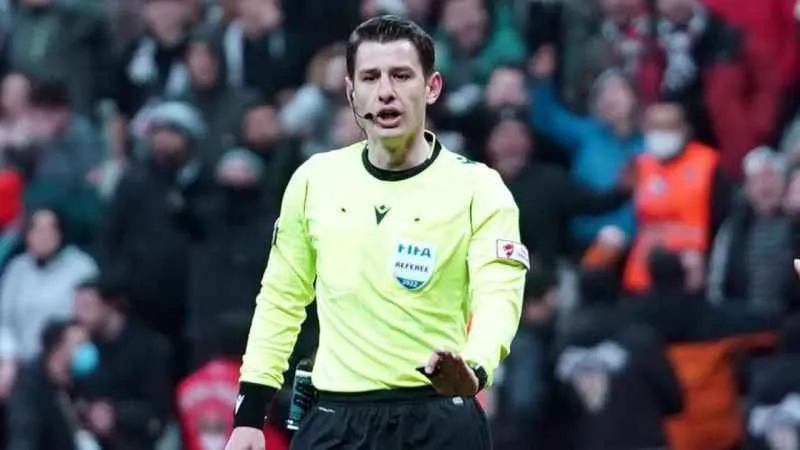 Beşiktaş - Galatasaray derbisinde Halil Umut Meler düdük çalacak