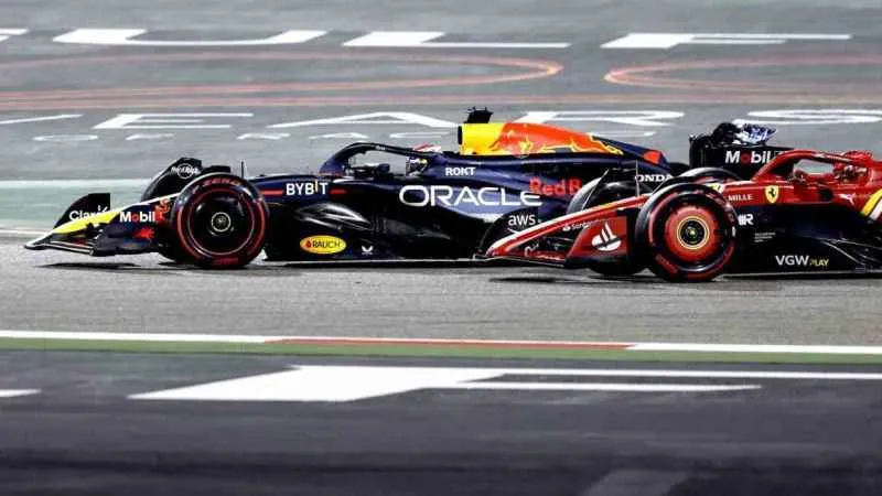 Sezonun ilk yarışı Max Verstappen’in