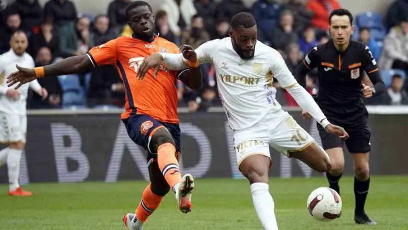 RAMS Başakşehir, Samsunspor'u puansız gönderdi