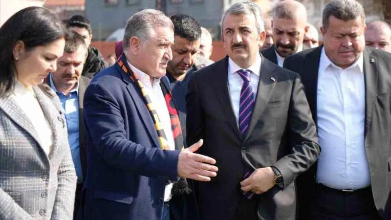 Bakan Bak: “Kırkpınar ile ilgili projelerimiz hazır”