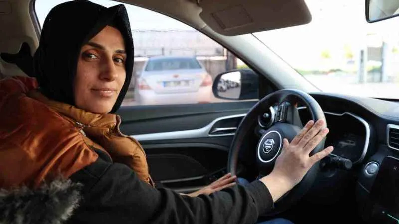 MG marka sıfır otomobil ayıplı çıktı, satın alan kadın mağdur oldu