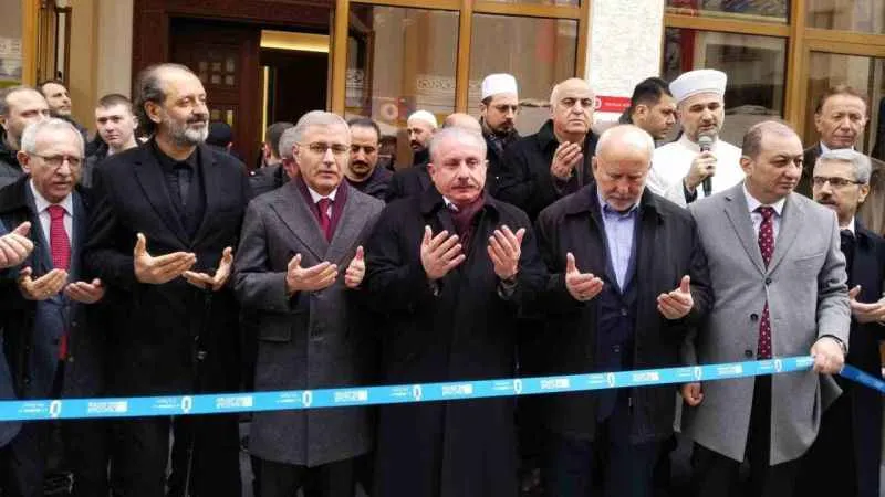 Üsküdar’da Gümüşsu Camii ibadete açıldı