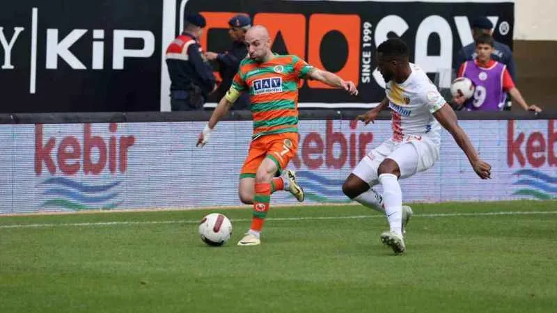 Alanyaspor, Kayserispor'u 90+13'te geçti