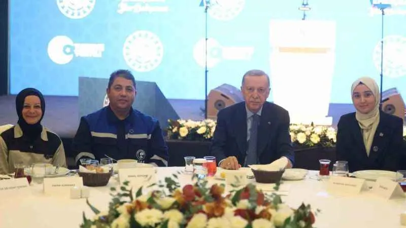 Ramazan Bayramı ikramiyelerini 2-5 Nisan tarihleri arasında emeklilerin hesaplarına yatırılacak