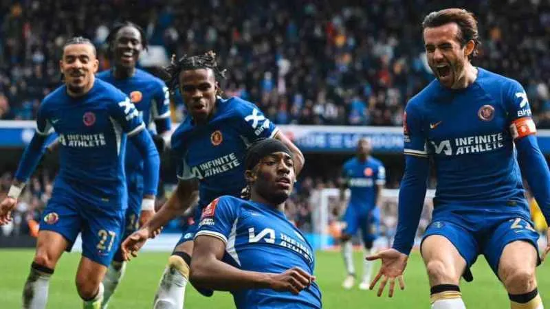 Chelsea, FA Cup’ta yarı finale yükseldi