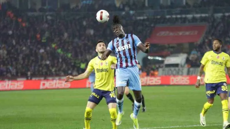 Trendyol Süper Lig: Trabzonspor: 2 - Fenerbahçe: 3 