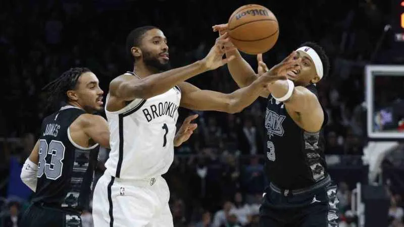 Cedi Osman’ın 10 sayı kaydettiği maçta Spurs, Nets’i uzatmada yendi