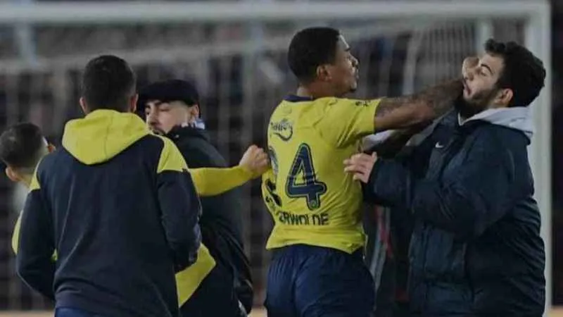 Trabzonspor-Fenerbahçe maçının ardından yaşananlar Avrupa basınında