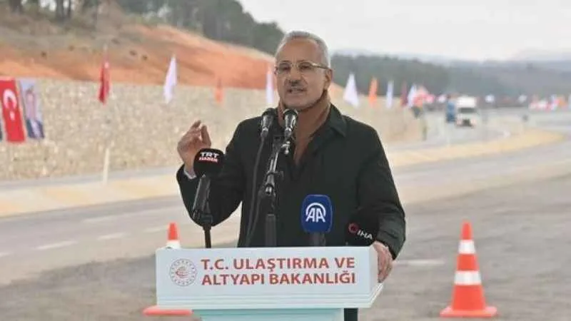 Ankara-İstanbul YHT hattında seyahat süresi 35 dakika daha kısalıyor