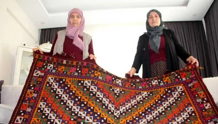 Bu kilime paha biçilemiyor, fiyatı dudak uçaklattı!