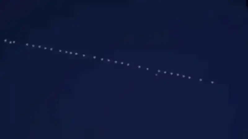 Elon Musk’ın Starlink uyduları Erciş semalarında görüldü