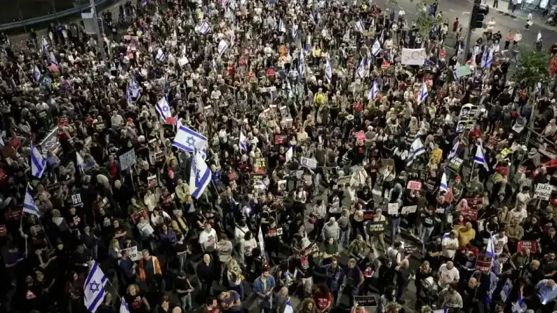 İsrail’de Netanyahu’ya tepkiler büyüyor