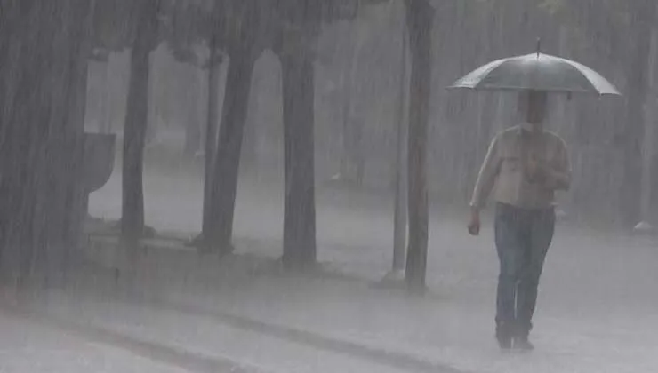 AKOM’dan İstanbul için dolu ve sağanak yağış uyarısı