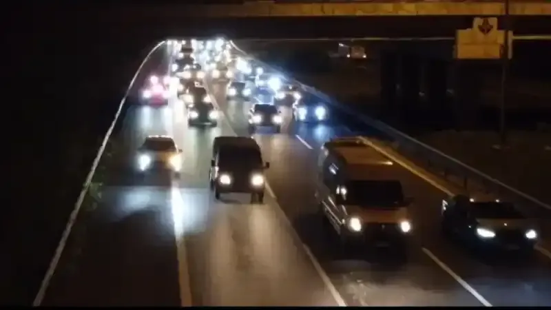 Emniyet şeridini kullanan araçlara rekor ceza