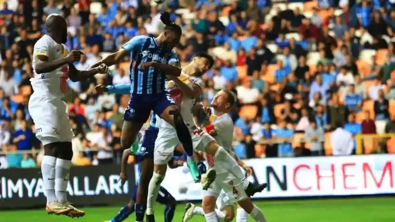 Adana Demirspor ile Kayserispor puanları paylaştı