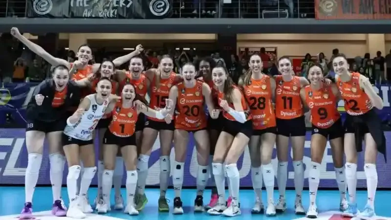 Eczacıbaşı Dynavit, seride durumu 1-1’e getirdi