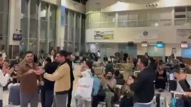 THY’nin lastiği patlayan uçağı havalanmadı, yolcular isyan etti