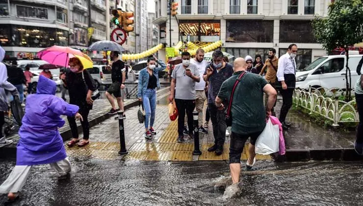 İstanbullular dikkat: Sağanak etkili olacak