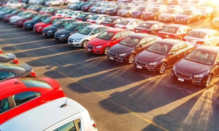 Ağustos’ta daha genç araçların fiyatlarında düşüş oldu