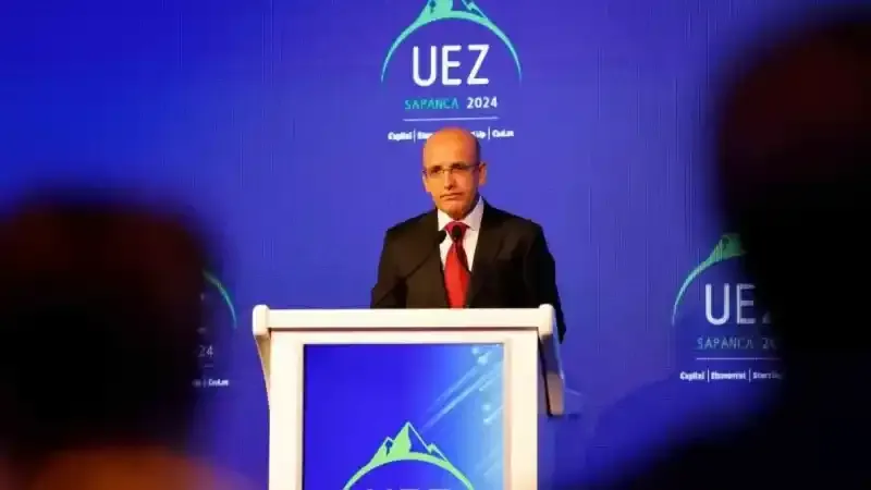 Bakan Şimşek: “Küresel ekonomik görünümde Türkiye lehine daha olumlu bir arka plan var”
