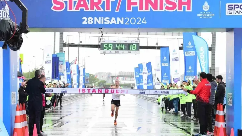 Türkiye İş Bankası 19. İstanbul Yarı Maratonu’nu erkeklerde Hicham Amghar, kadınlar Sheila Chelangat kazandı