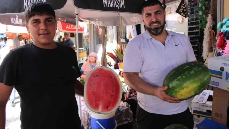 İran karpuzu kilosu 50 liradan tezgahta