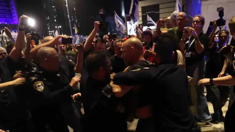 Tel Aviv ve Kudüs’te hükümet karşıtı protesto