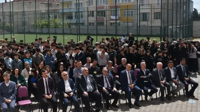 Sinop’ta bilim fuarı açıldı