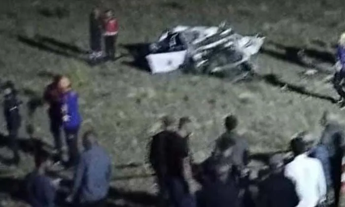 4 arkadaşın bulunduğu araç şarampole uçtu: 2 ölü 2 ağır yaralı