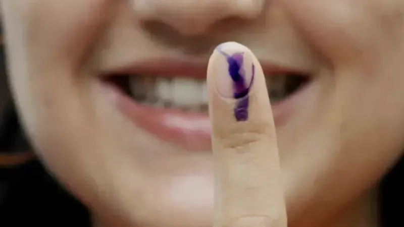 Hindistan’da aşırı sıcaklarda 33 seçim görevlisi hayatını kaybetti