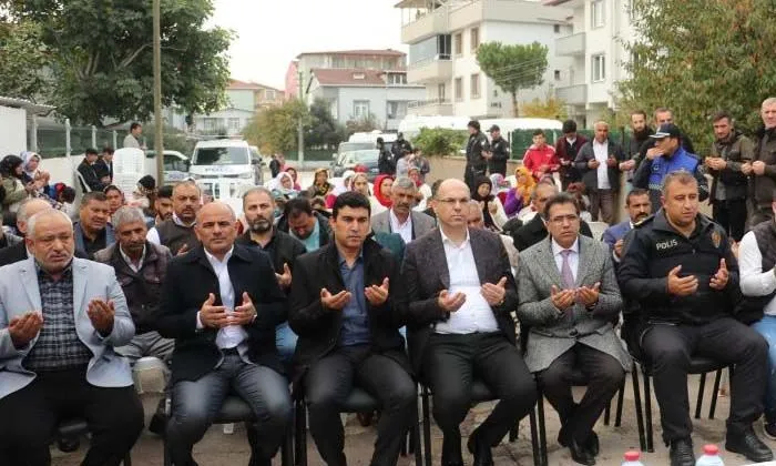 1 kişinin öldüğü takı kavgasının ardından husumetli aileler barıştı