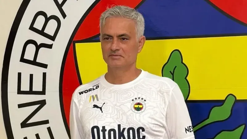 Jose Mourinho mesaiye başladı