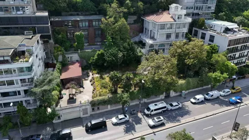 Akın İpek’in Bebek’teki yalısı 1,1 milyar liraya satıldı