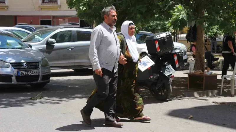 Diyarbakır annelerinin evlat nöbetine bir aile daha katıldı