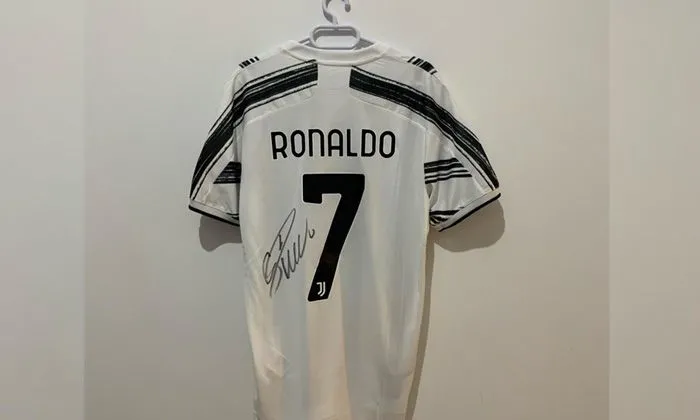 Ronaldo’nun formasından elde edilecek gelir depremzedelere gidecek