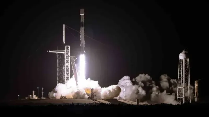 SpaceX, 23 Starlink uydusunu daha yörüngeye gönderdi