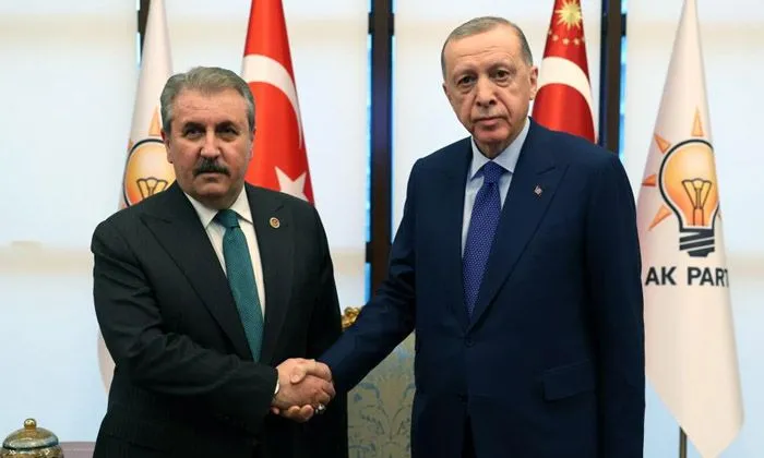 Cumhurbaşkanı Erdoğan, BBP Genel Başkanı Destici’yi kabul etti
