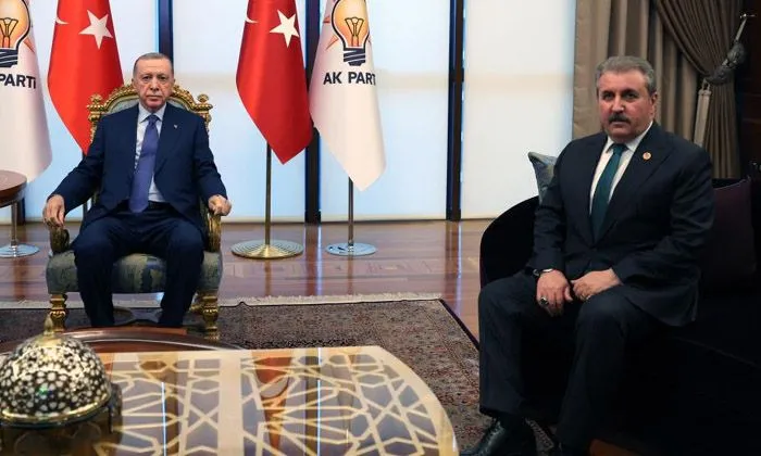 Destici: Cumhurbaşkanımız ve AK Parti heyetiyle faydalı bir görüşme gerçekleştirdik