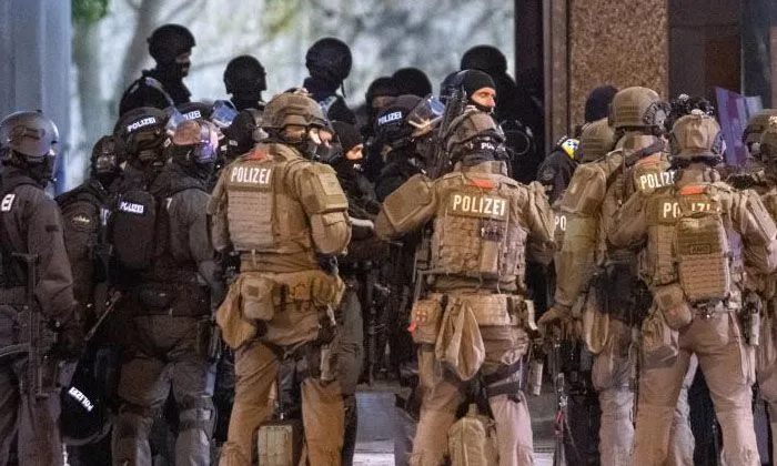Almanya’da kiliseye silahlı saldırı: 7 ölü, 8 yaralı