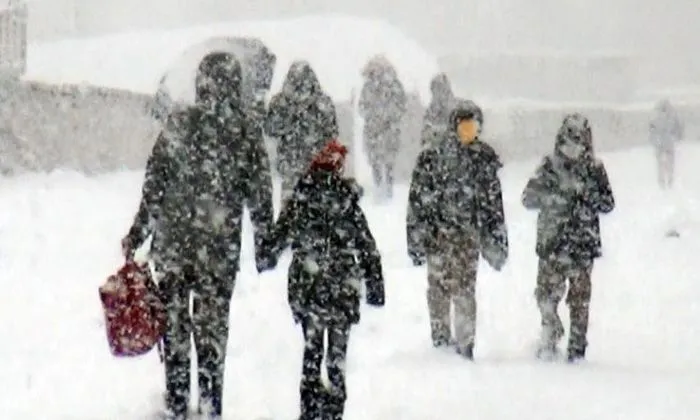 Samsun’da kar yağışı yüzünden bazı okullar tatil edildi