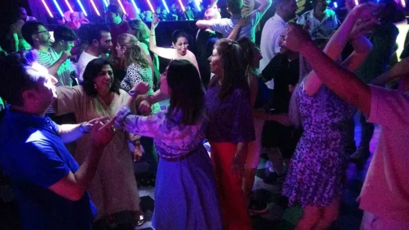 İranlılar Van’a akın etti