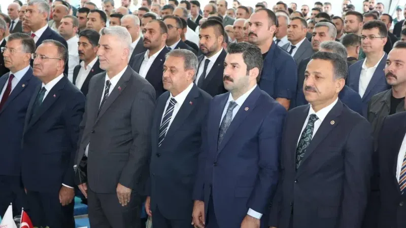 Bakan Bolat gümrük kapılarının Suriye ile ticarete hazırlandığını söyledi