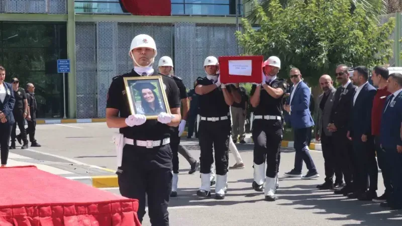 Batı Şeria’da İsrailli askerlerin öldürdüğü Ayşenur için İzmir’de tören